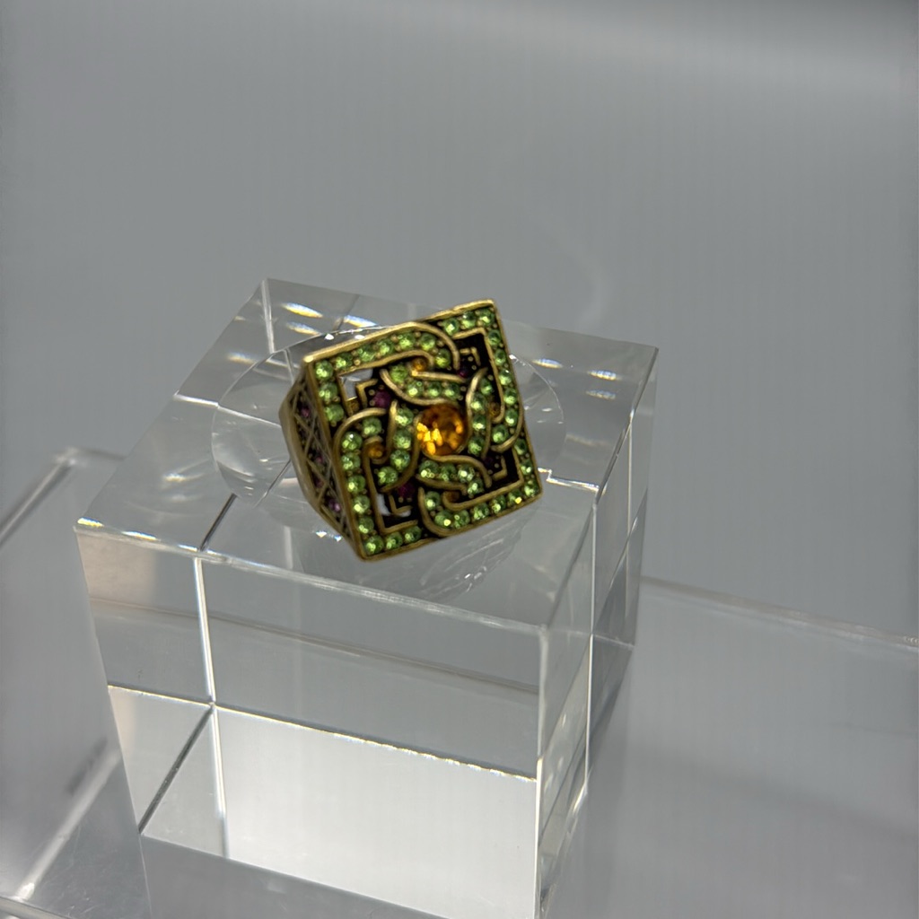 Lavintage Ring